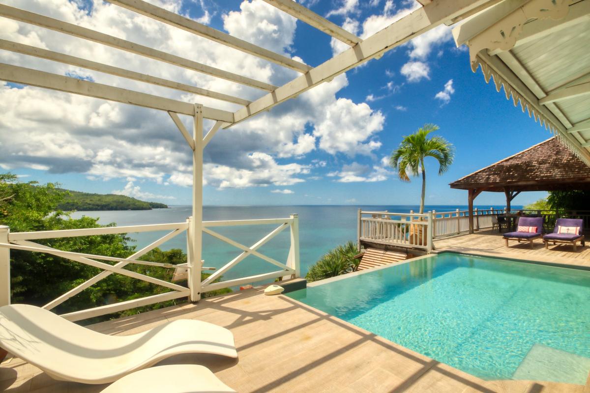 20 Location villa piscine Marinique_piscine